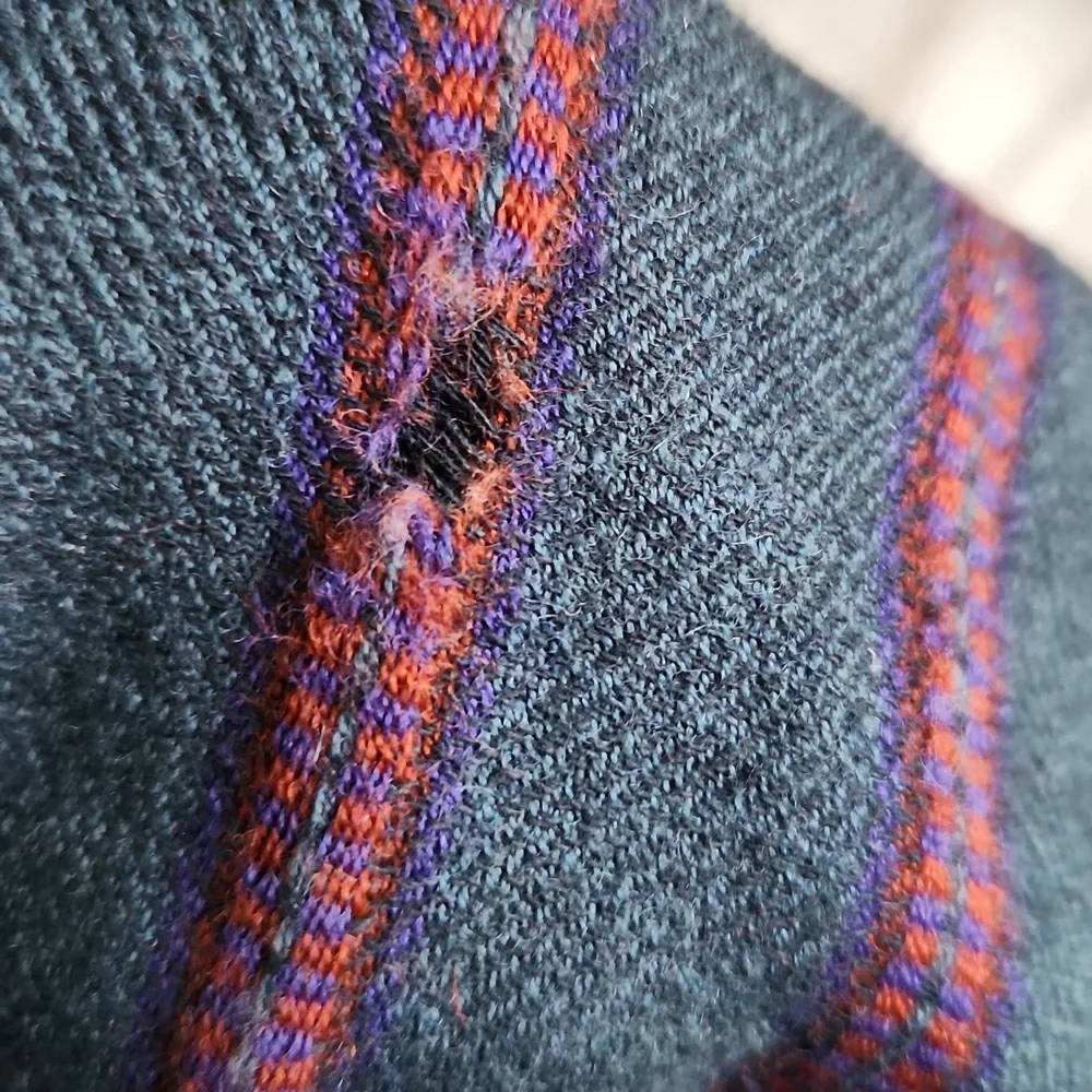 Vintage Bananna Replublic scarf‎ w/ flaws